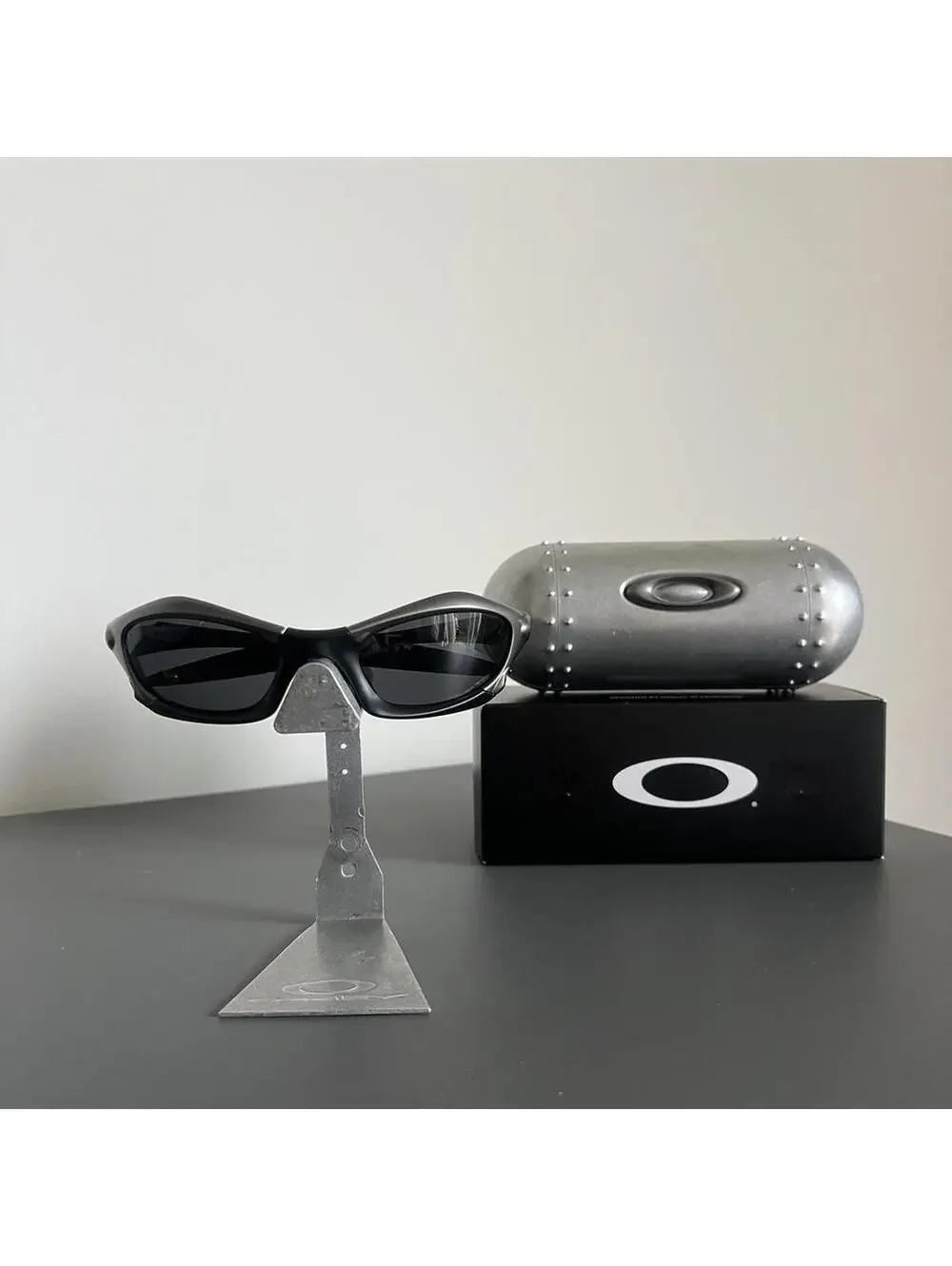 Oakley Men's Silver and Black Sunglass